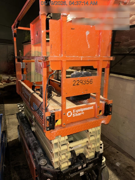 2022 JLG ES1932