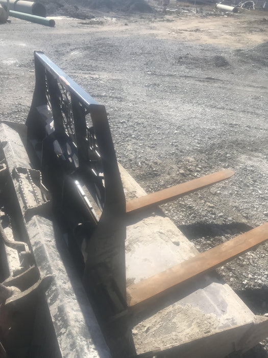 2021 PALADIN 48" Pallet Forks - Paladin