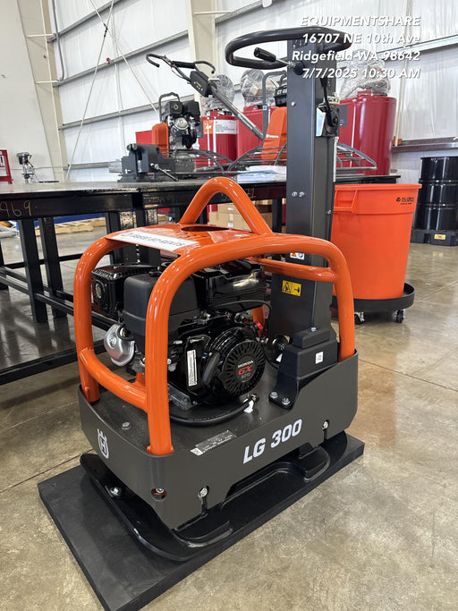 2025 HUSQVARNA LG300