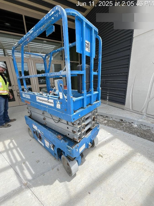 2019 Genie GS-1930 Fixed rails with chain Entry