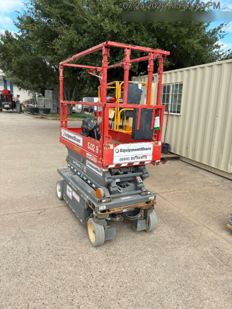 2021 SKYJACK SJ3219