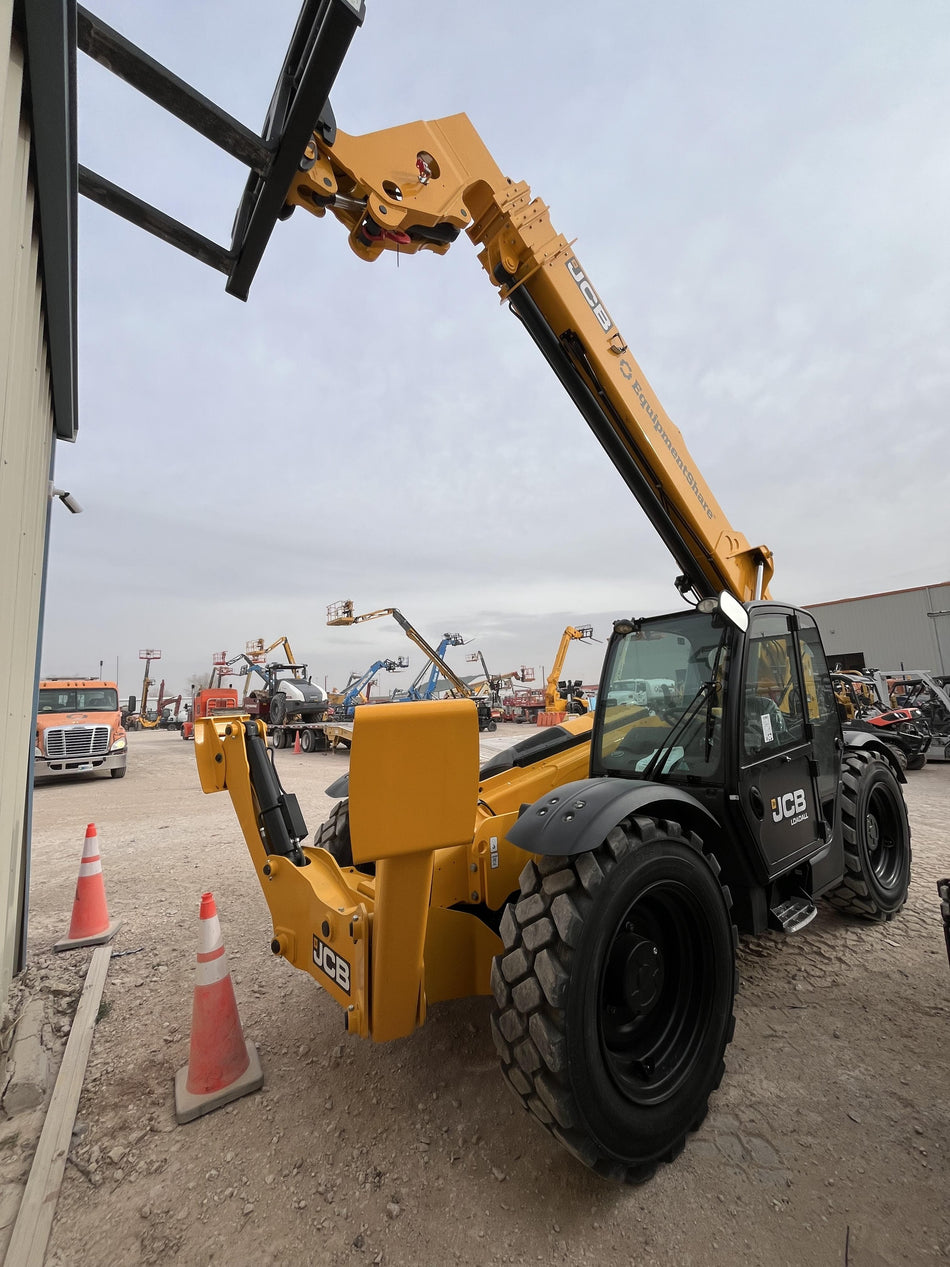 2025 JCB 512-56