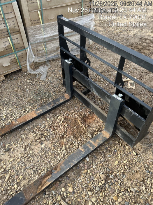 2025 ARROW MATERIAL HANDLING 48" Pallet Forks - Arrow