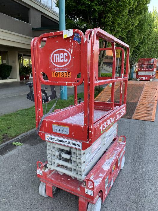 2020 MEC 1330SE Solid NM Tires, Steel Swing out Doors, LCS, Beacon, 900W Invertor