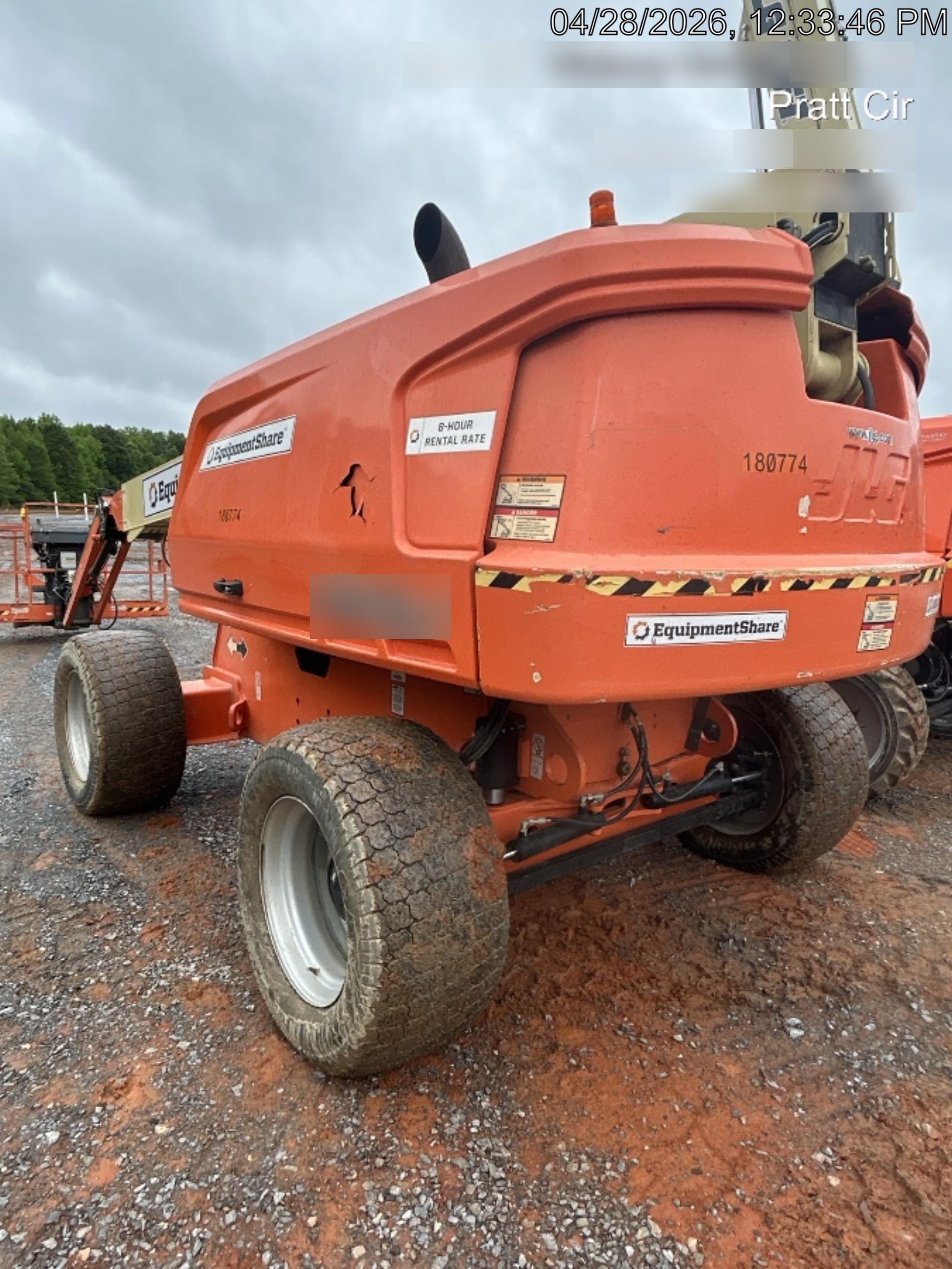 2021 JLG 660SJ