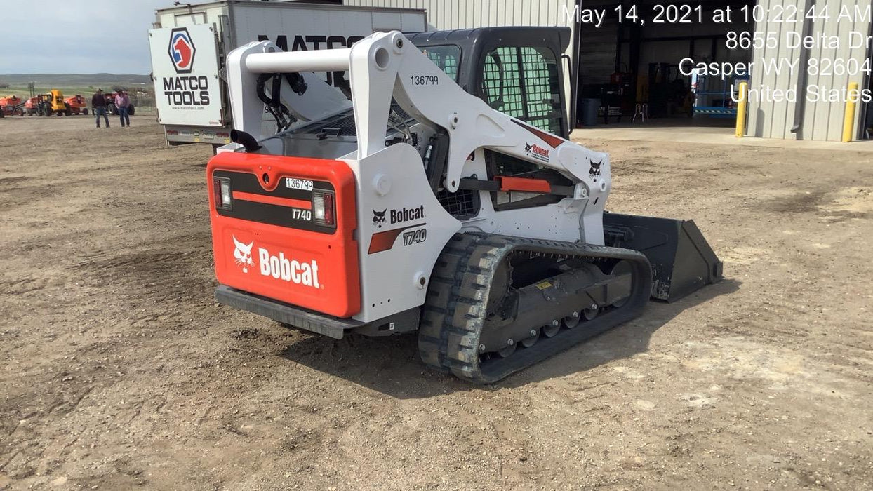 2021 BOBCAT T740