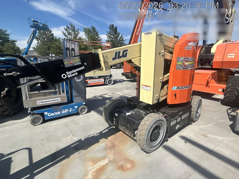 2025 JLG E300AJP