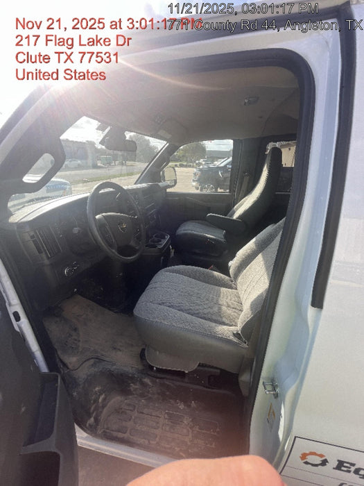 2025 CHEVROLET Express Van - Rental