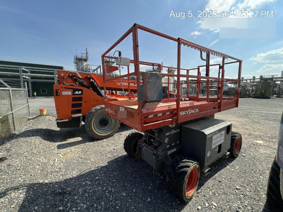 2017 SKYJACK SJ6832 RT