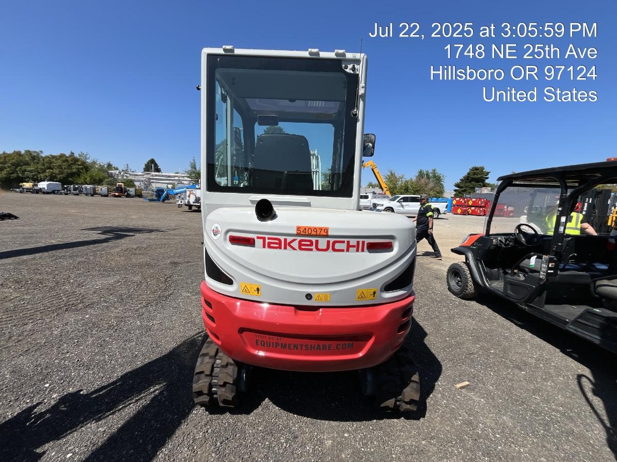 2025 TAKEUCHI TB235-2CR