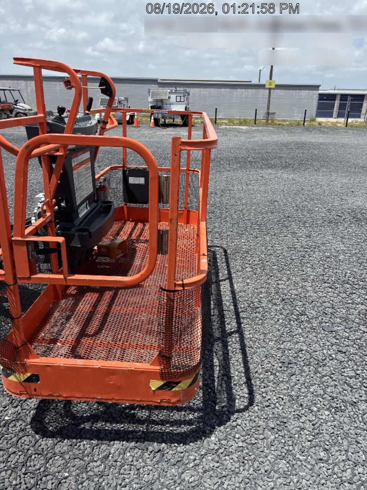 2025 JLG 800AJ