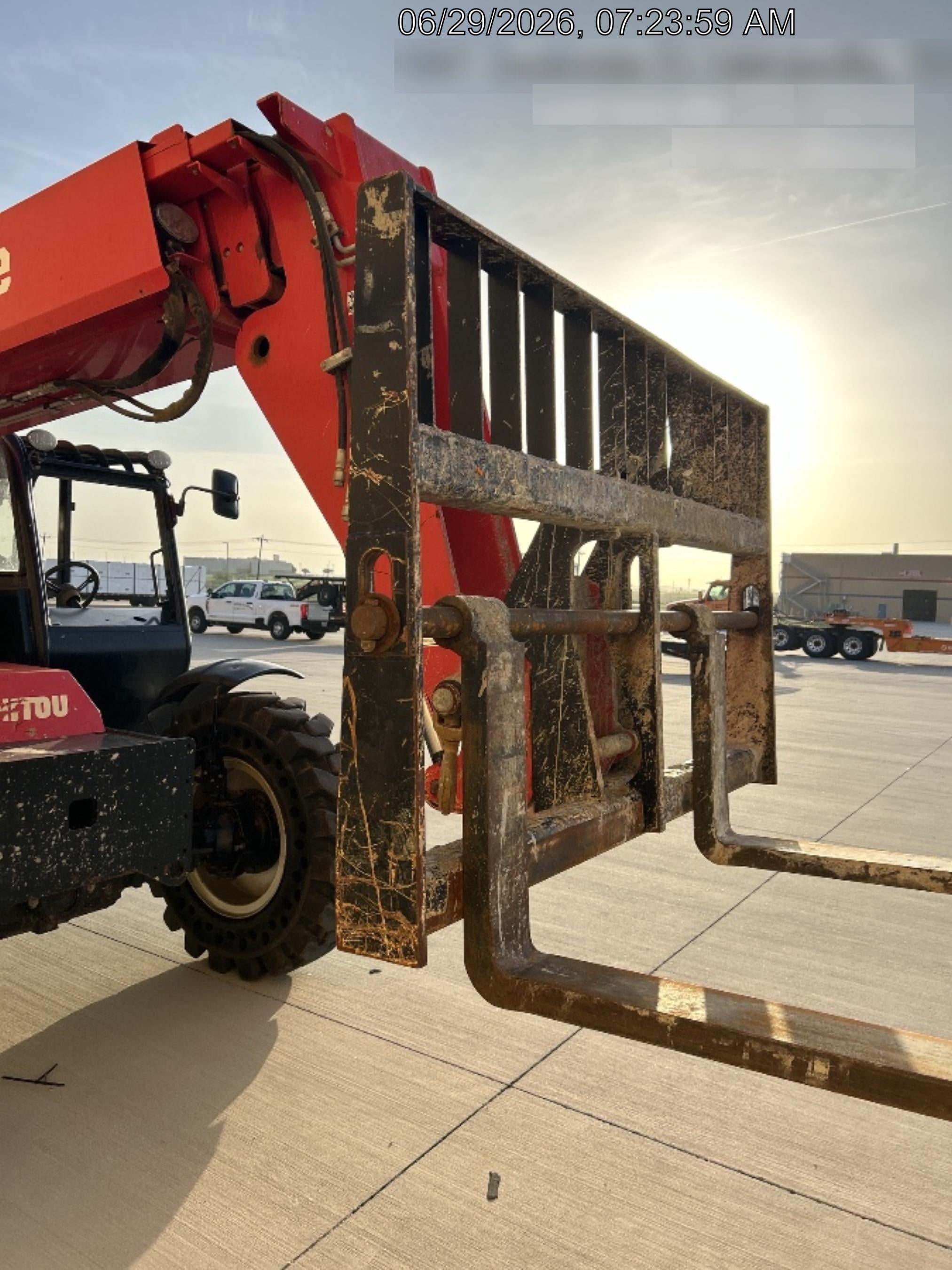 2023 MANITOU MTA8044