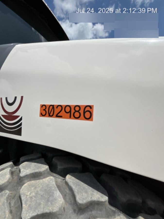 2023 DYNAPAC CA2500D