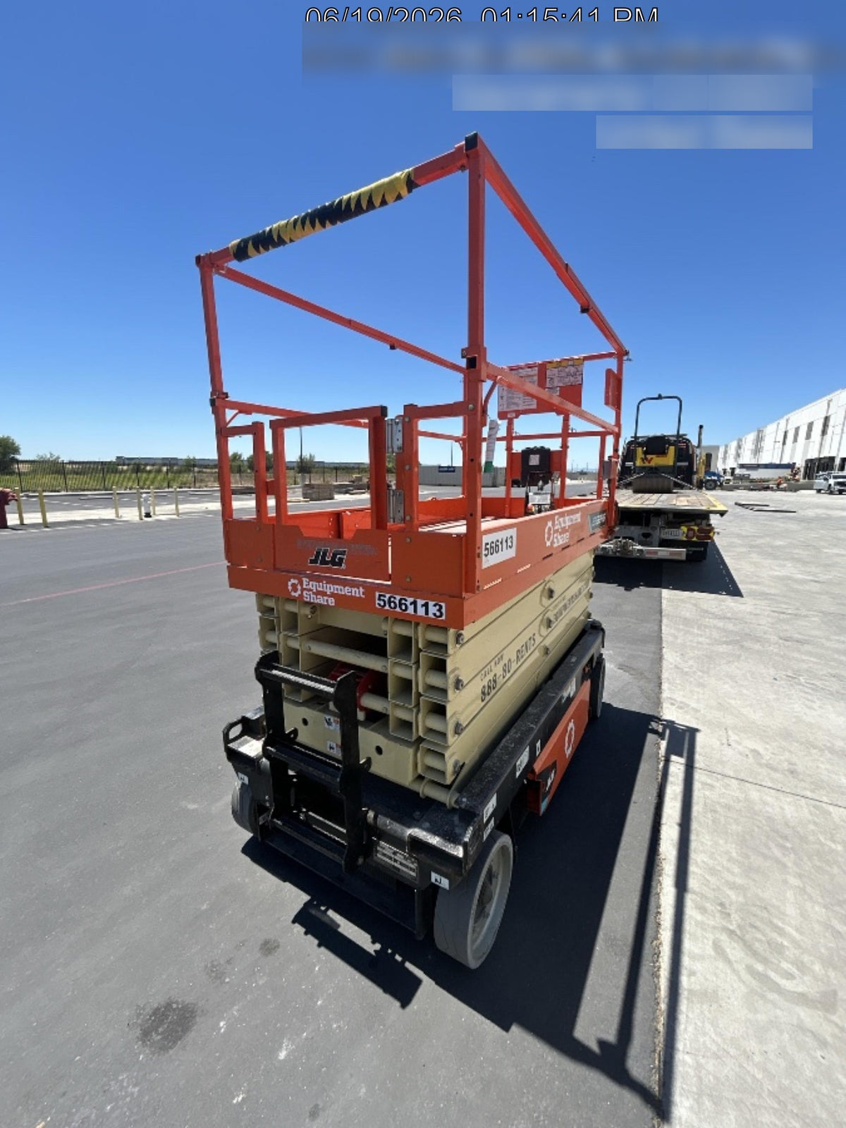 2025 JLG ES3246