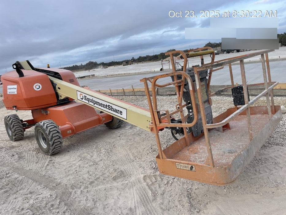2019 JLG 400S