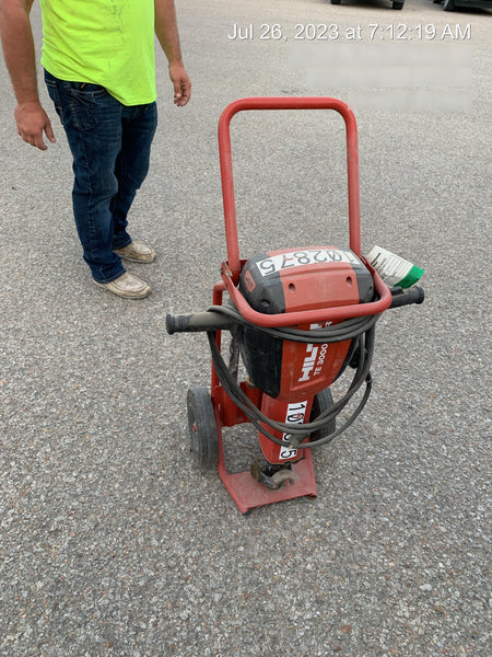 2020 HILTI TE 3000-AVR