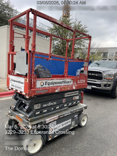 2020 Skyjack SJIII-3219 Solid NM Tires, Half height spring hinged entry gate, Dual Beacons, 800W Inverter