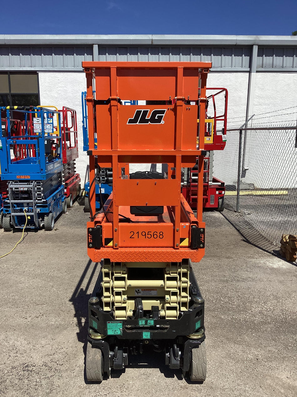 2022 JLG ES1932