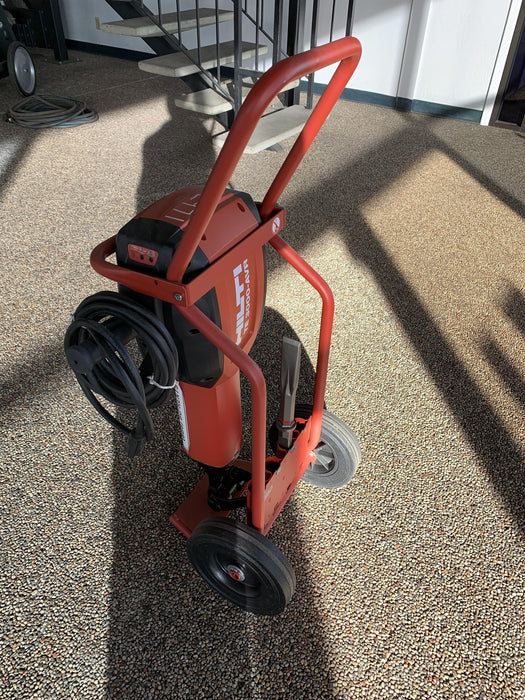 2020 HILTI TE 3000-AVR
