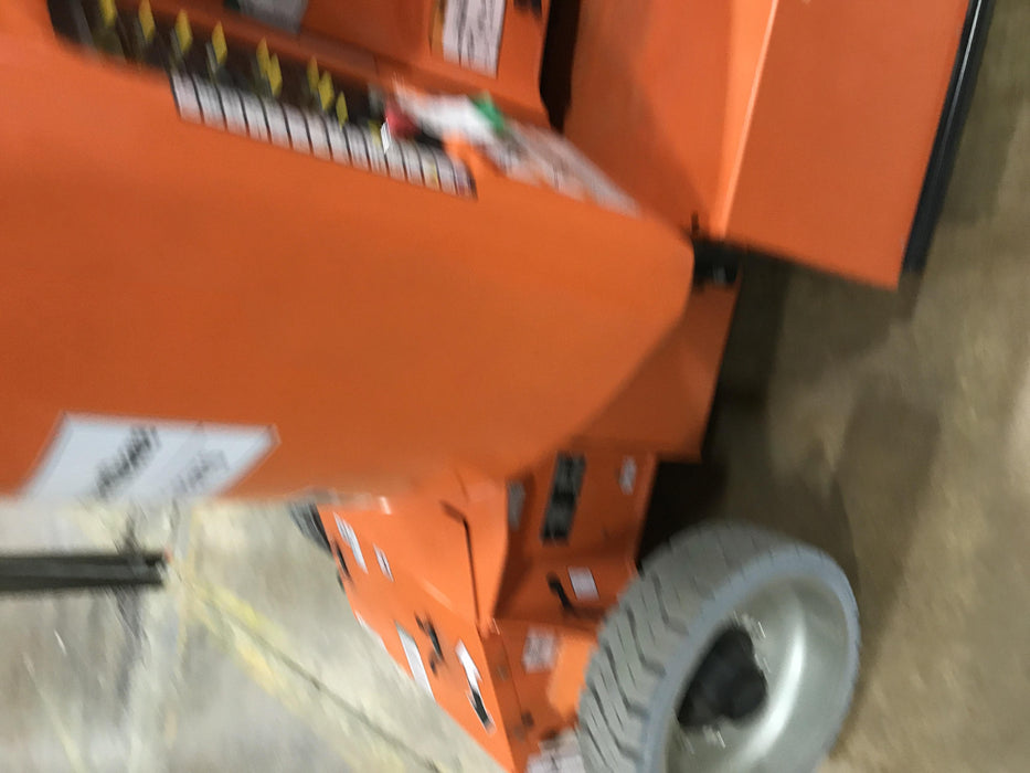 2020 JLG E400AJPN