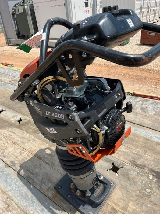 2024 HUSQVARNA LT6005