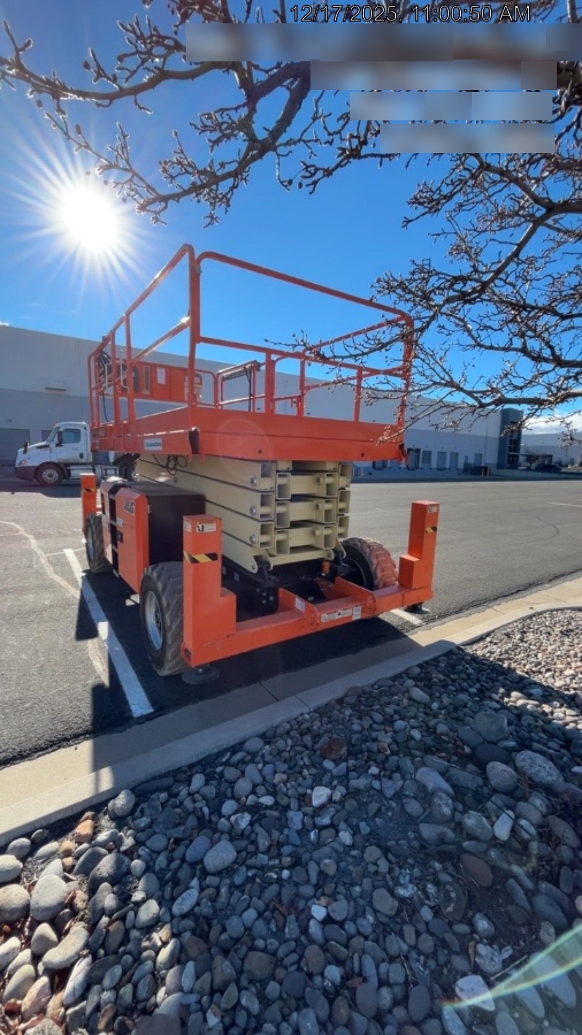 2019 JLG 430LRT