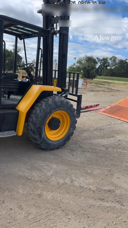 2021 JCB 930-4