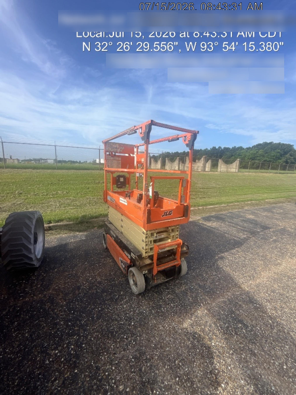 2021 JLG ES1932
