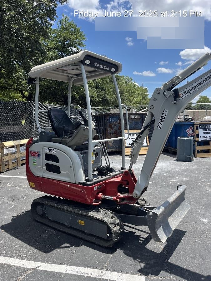 2022 TAKEUCHI TB20e