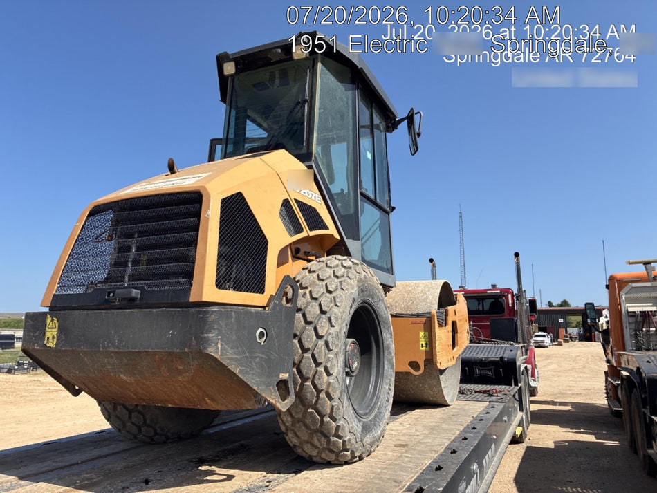 2020 CASE SV207E