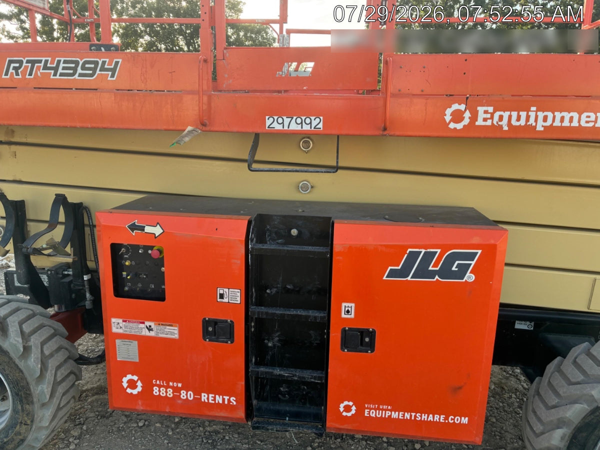 2023 JLG RT4394