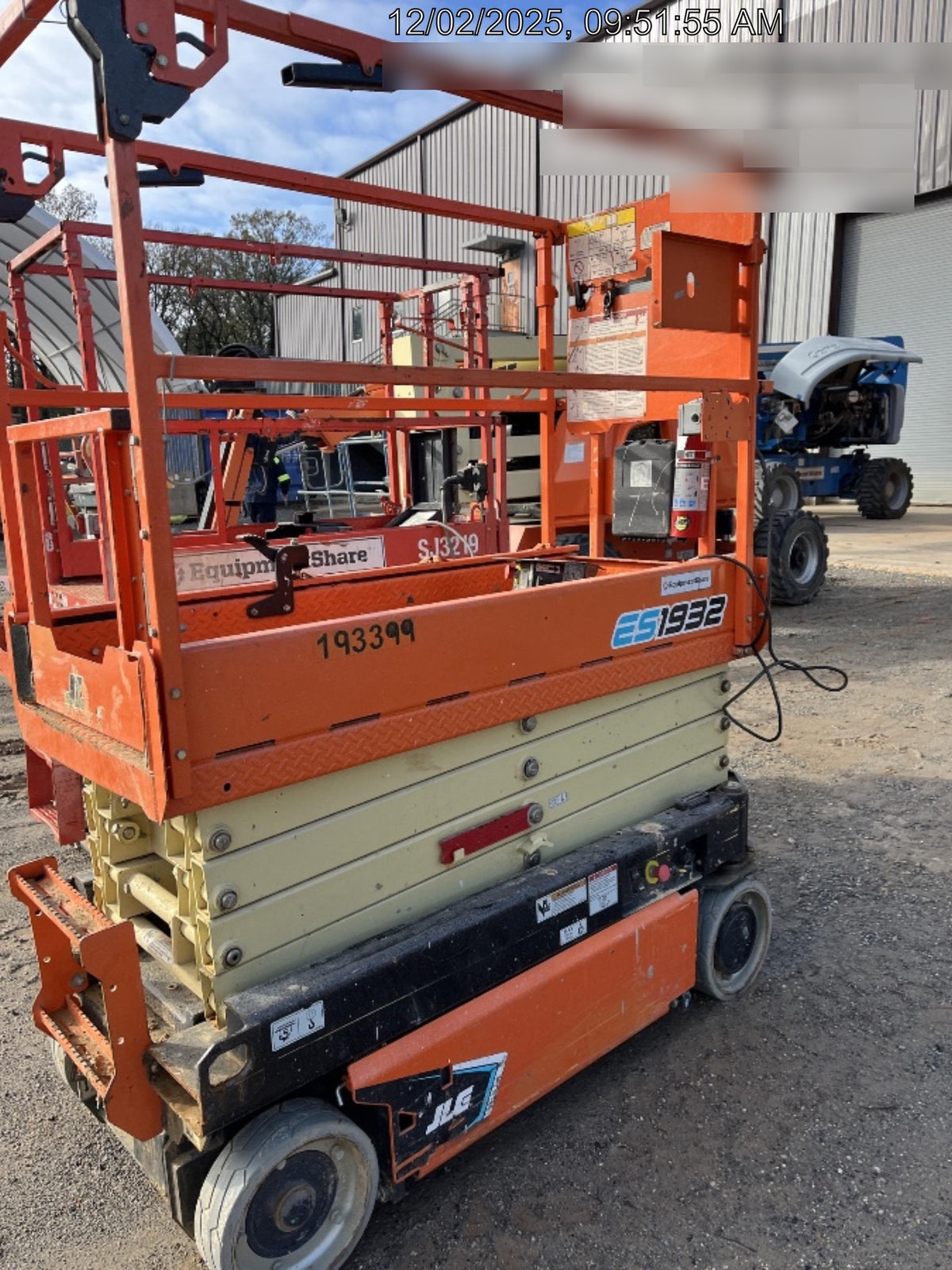 2021 JLG ES1932