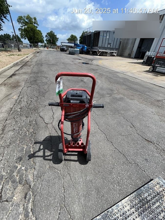 2022 HILTI TE 3000-AVR