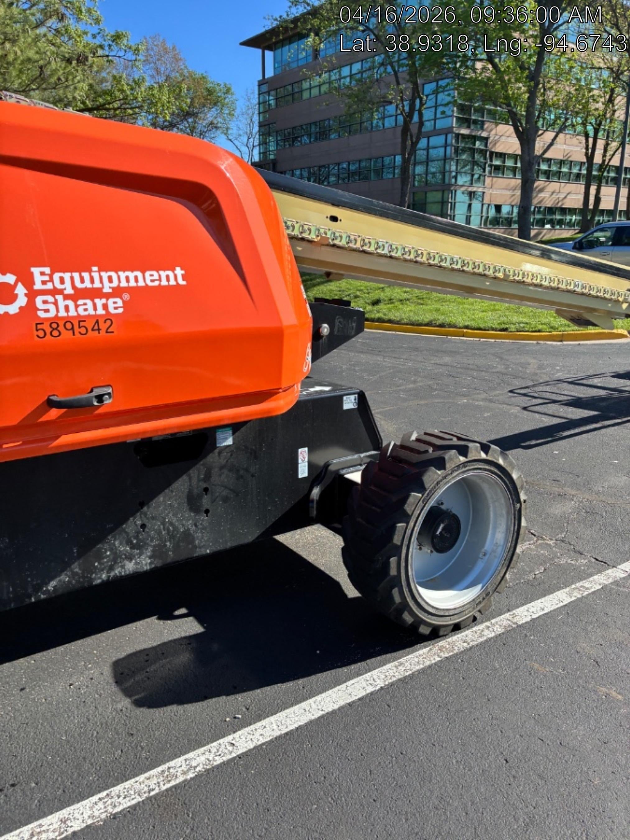 2025 JLG 660SJ
