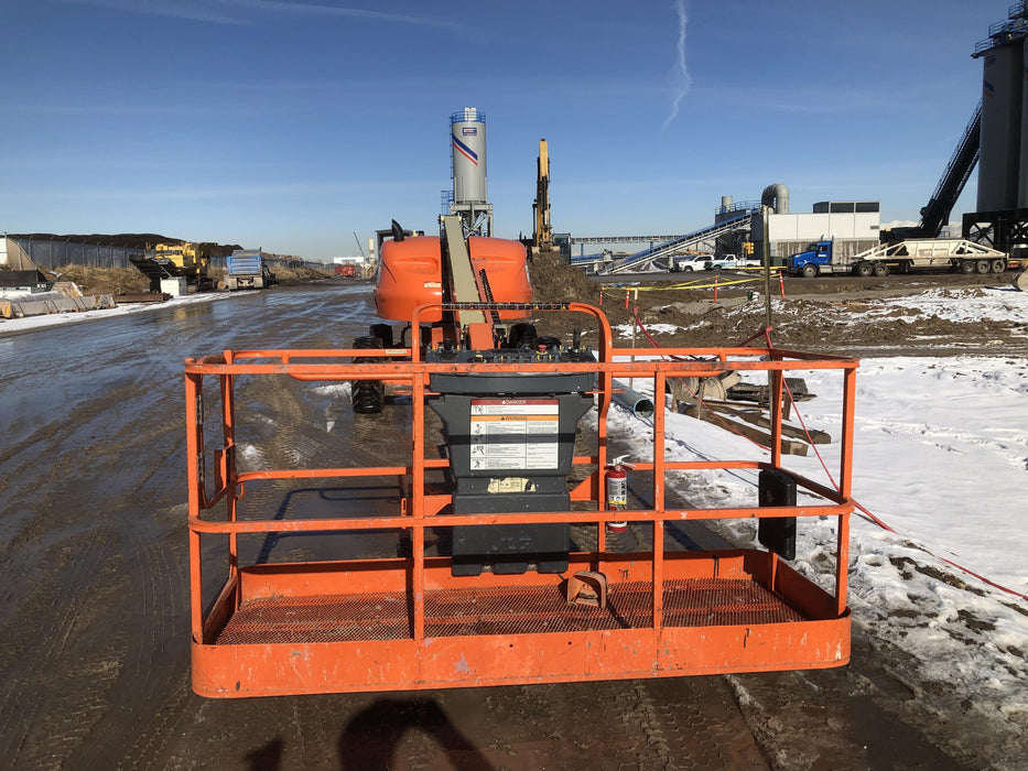 2019 JLG 460SJ Pneumatic Tires