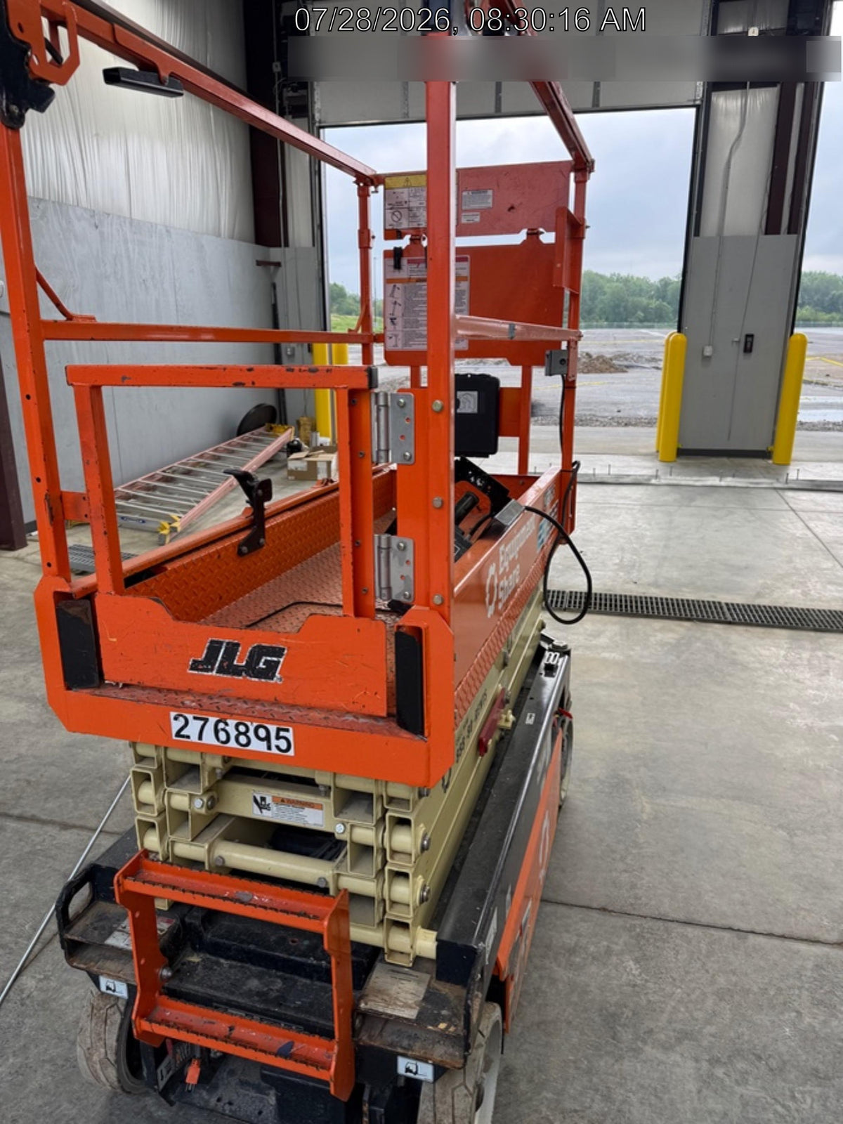 2022 JLG ES1932