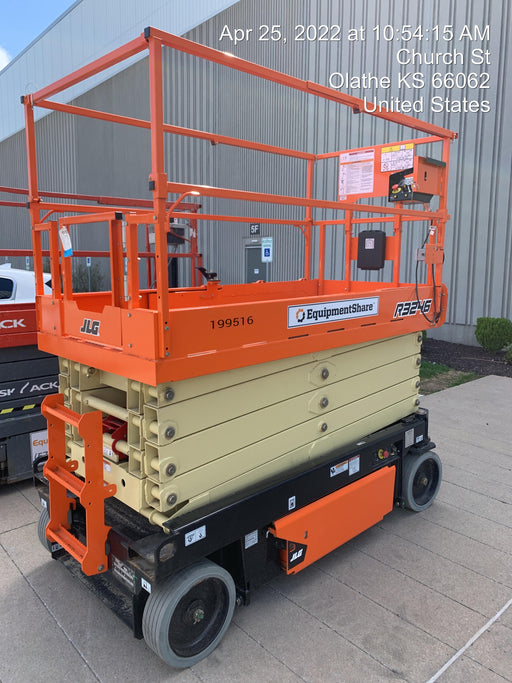 2021 JLG R3246