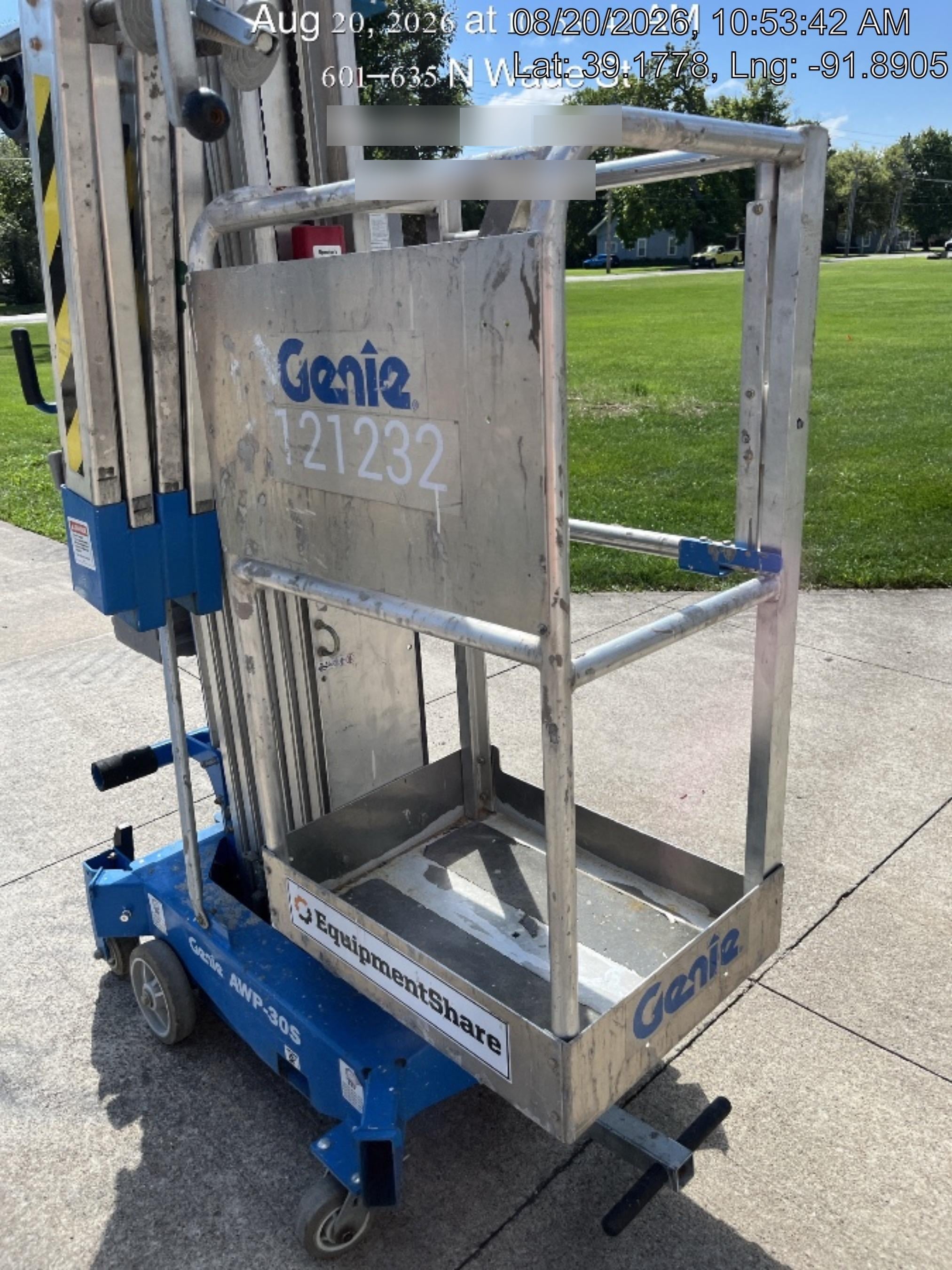 2020 GENIE AWP-30S