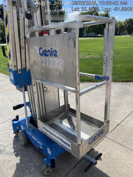 2020 GENIE AWP-30S