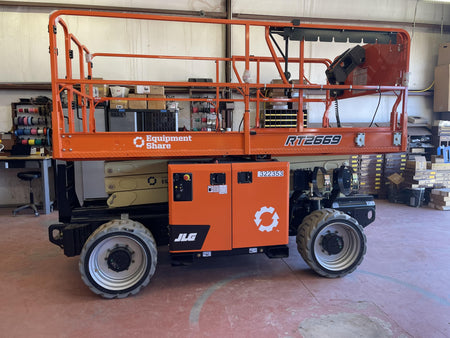 2023 JLG RT2669