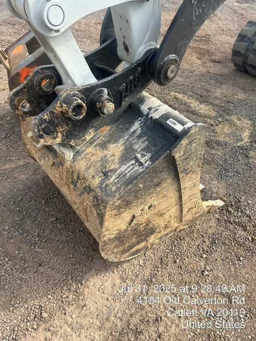 2025 TAKEUCHI 36" Bucket - Takeuchi