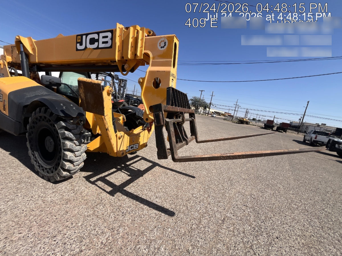 2019 JCB 510-56 JCB 510-56 74 HP w/Open ROPS, Beacon, Aux Hydraulics, Worklights, Solid Tires, 60" Carriage/Forks