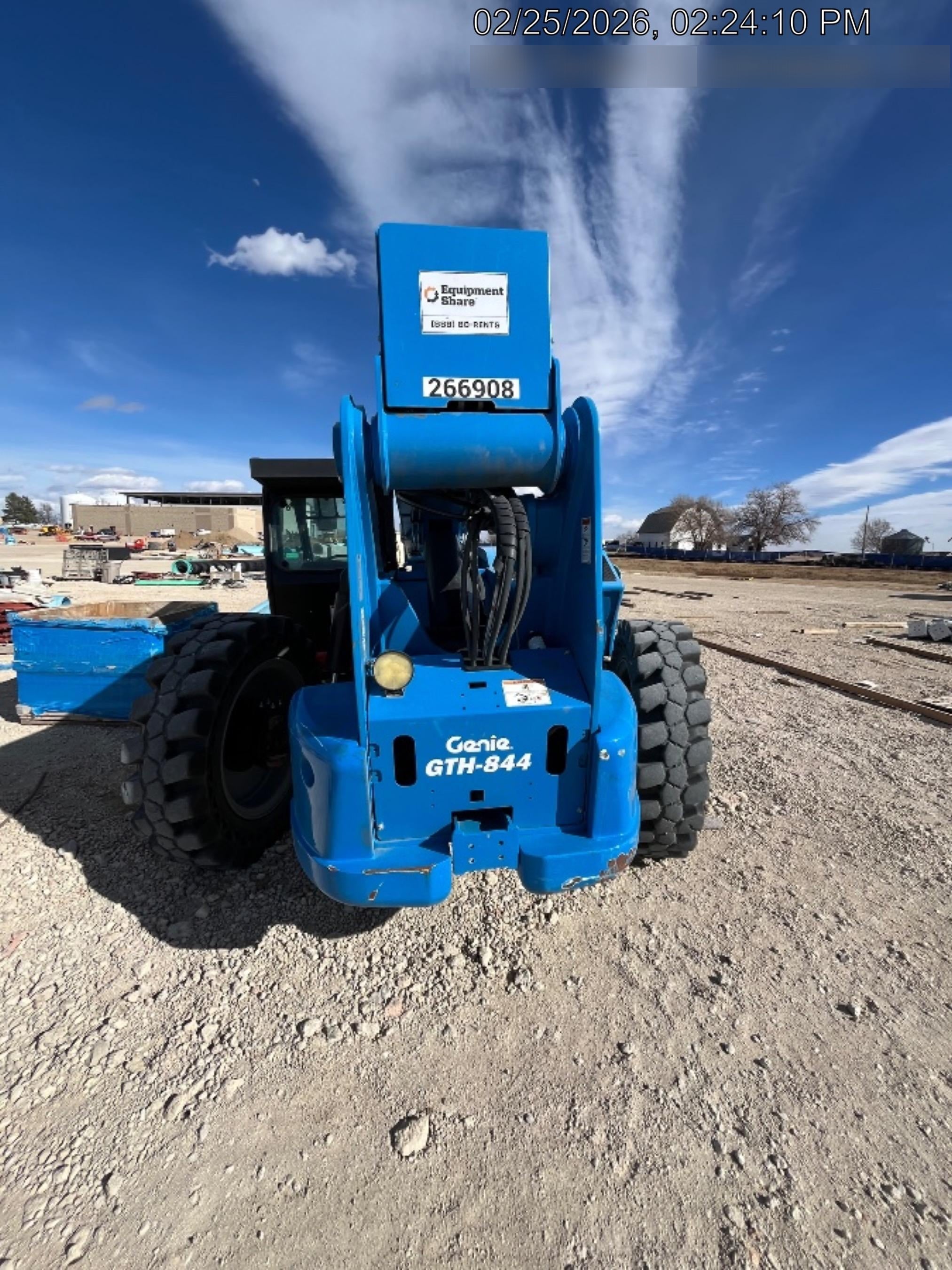 2022 GENIE GTH-844