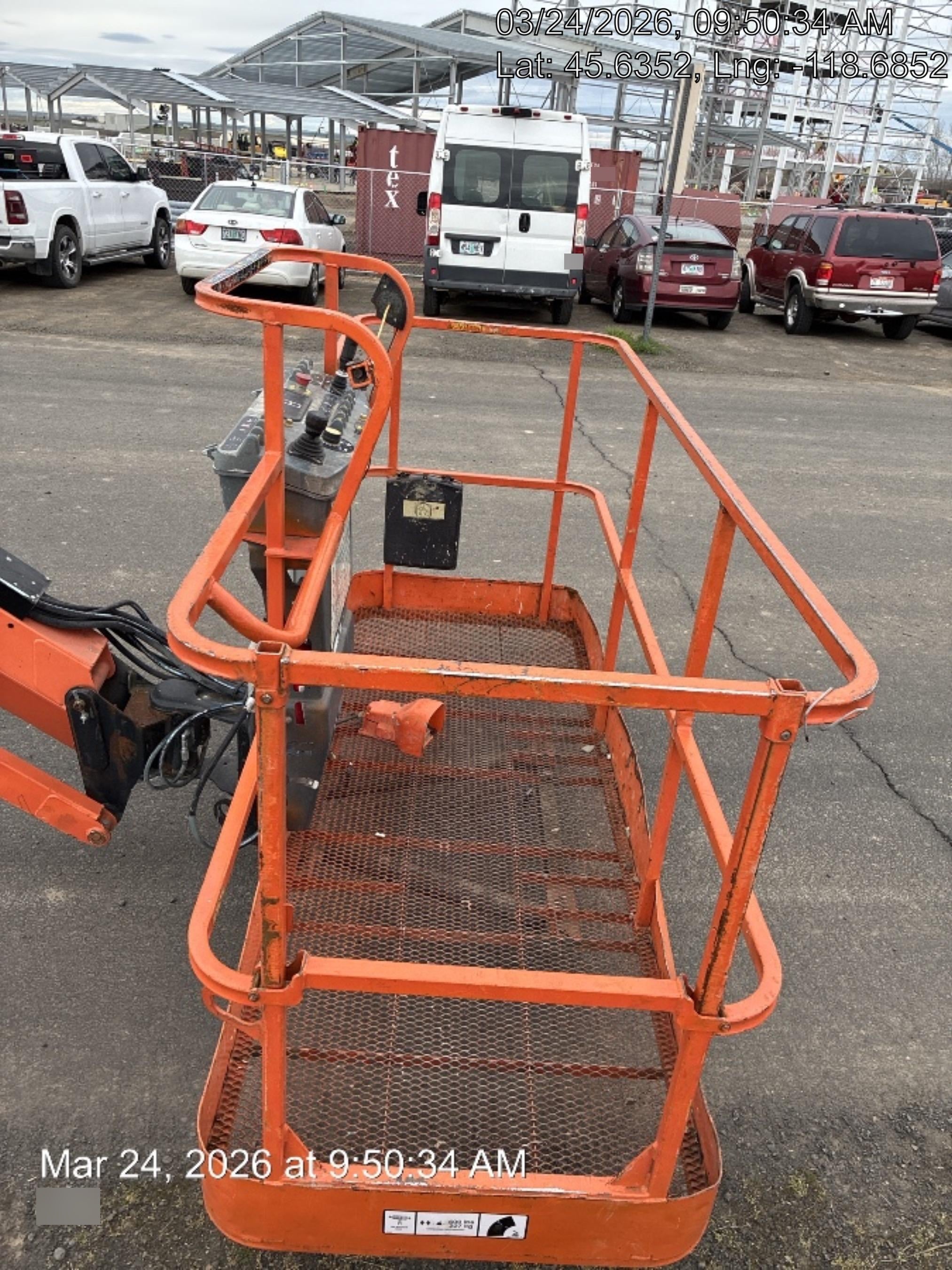 2019 JLG 600AJ
