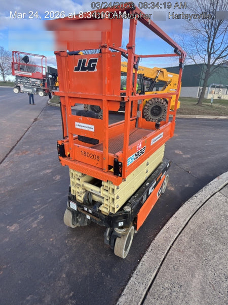 2021 JLG ES1932