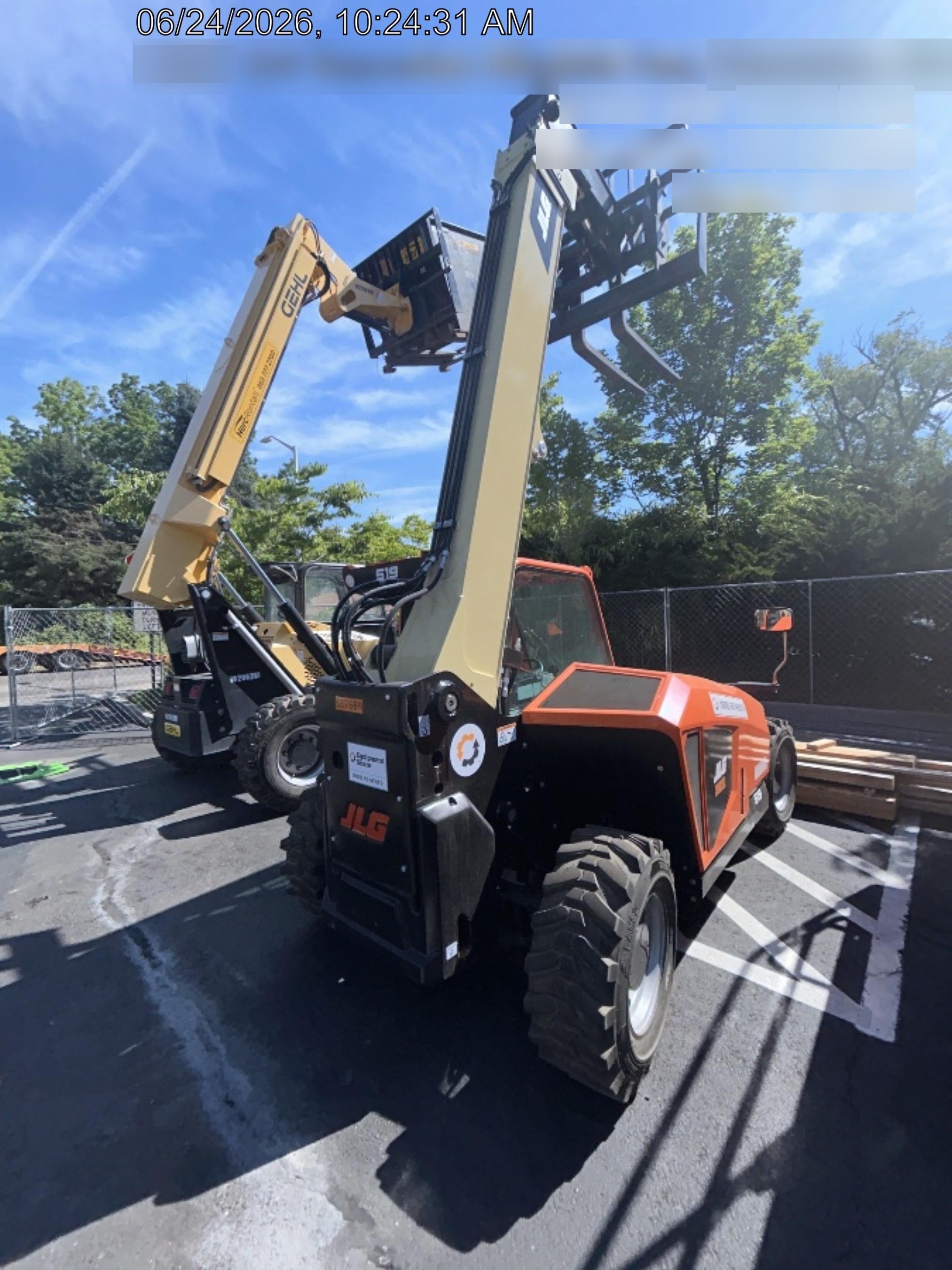 2025 JLG 519