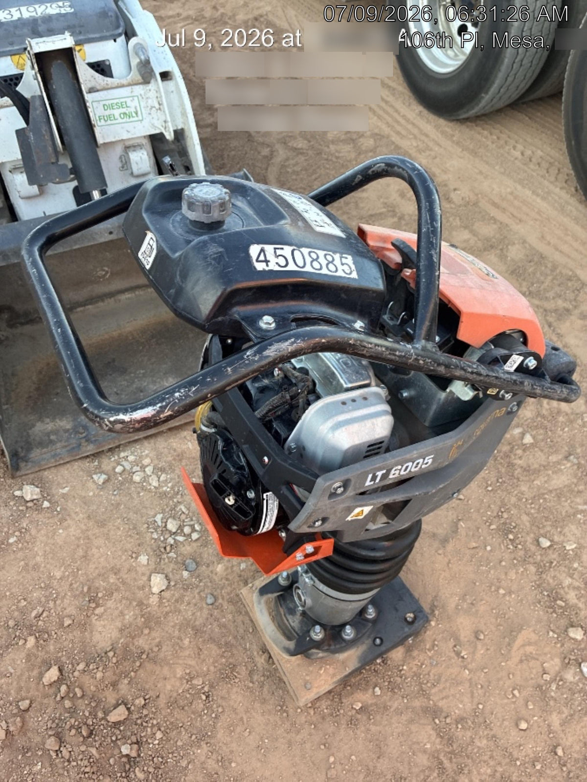 2024 HUSQVARNA LT6005