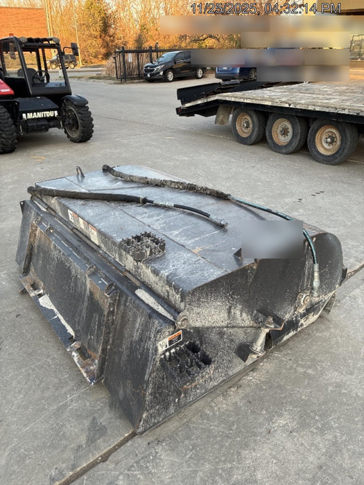 2019 PALADIN Sweepster SB72