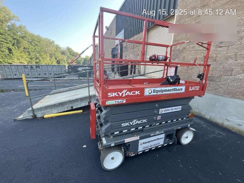 2021 SKYJACK SJ4732