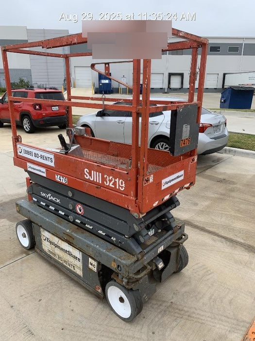 2018 Skyjack SJIII-3226 Skyjack SJIII3226 Scissor Lift w/Trojan Batteries